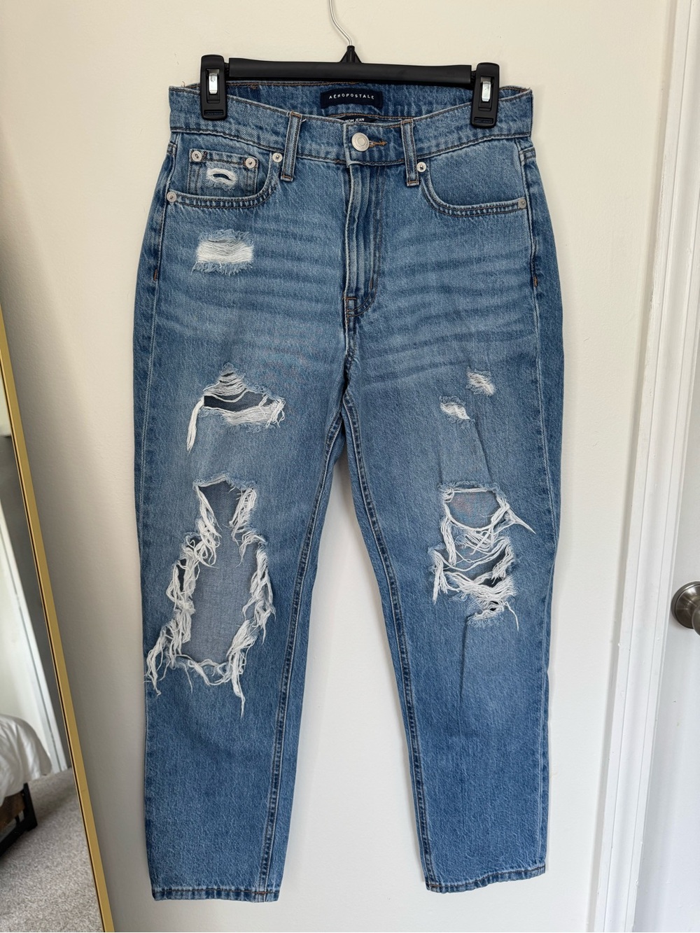 Aeropostale High Rise Mom Jeans Distressed Cotton Women’s Size 4
